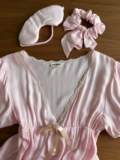 Angel Bow Scrunchie Pink