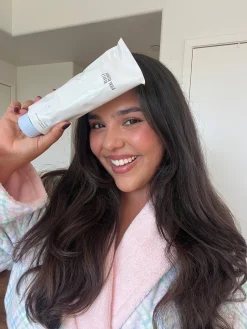 Breezy Weightless Shampoo