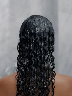 Breezy Weightless Shampoo