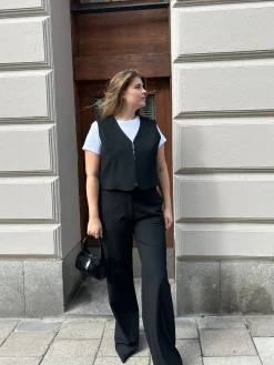 Day-to-day Vest Black