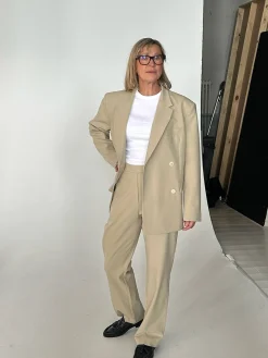 Essential Blazer Greige