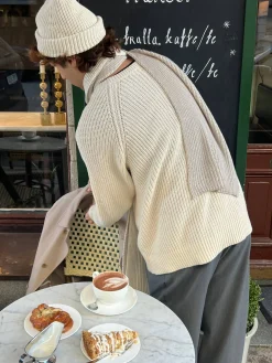 Knitted Beanie Creamy Oat