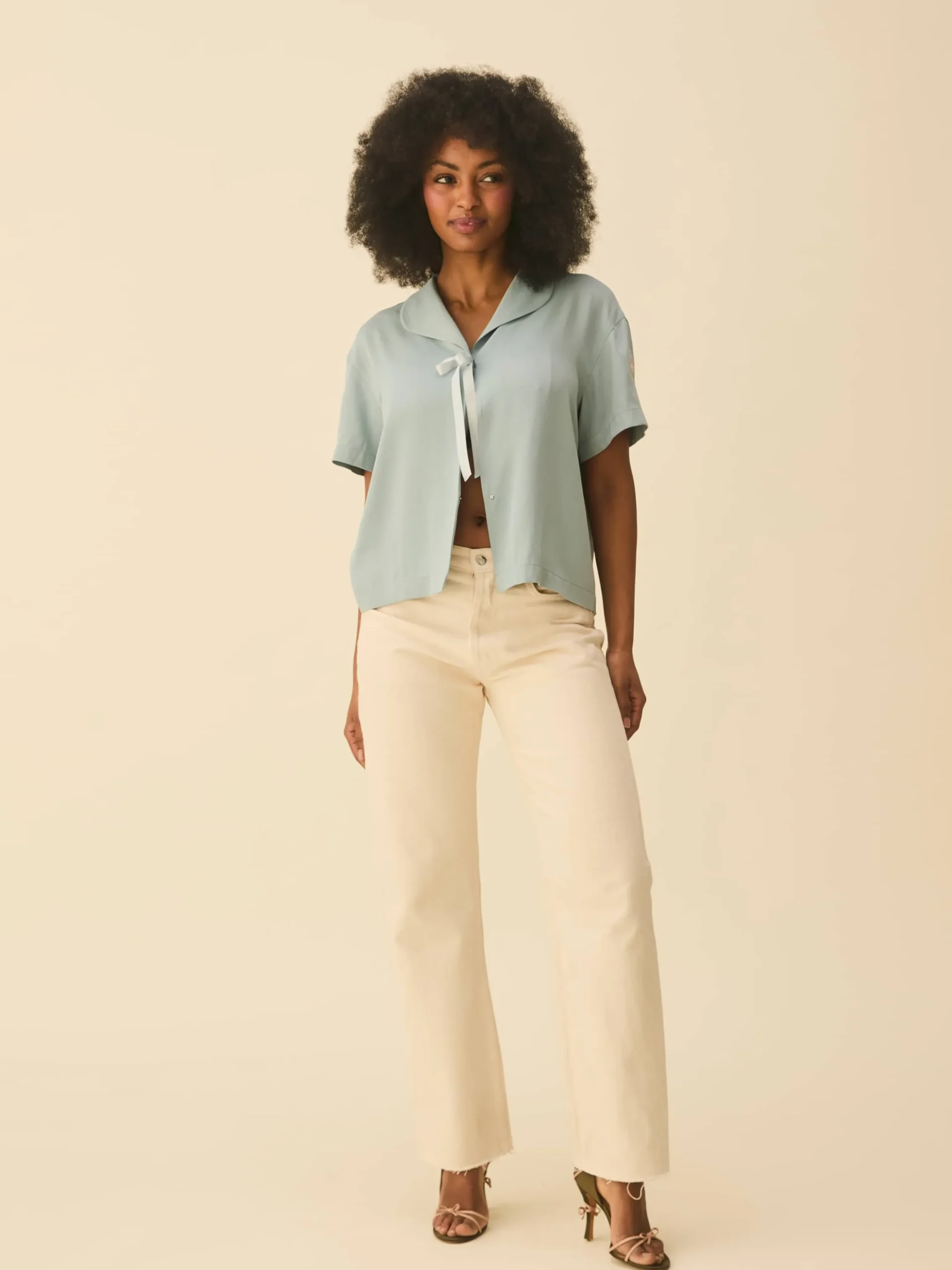 Loves Me Knot Top Dove Blue
