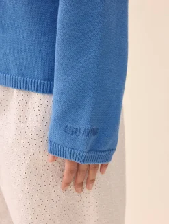 Roundneck Sweater Sky Blue