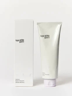 The Essential Moisture Kit
